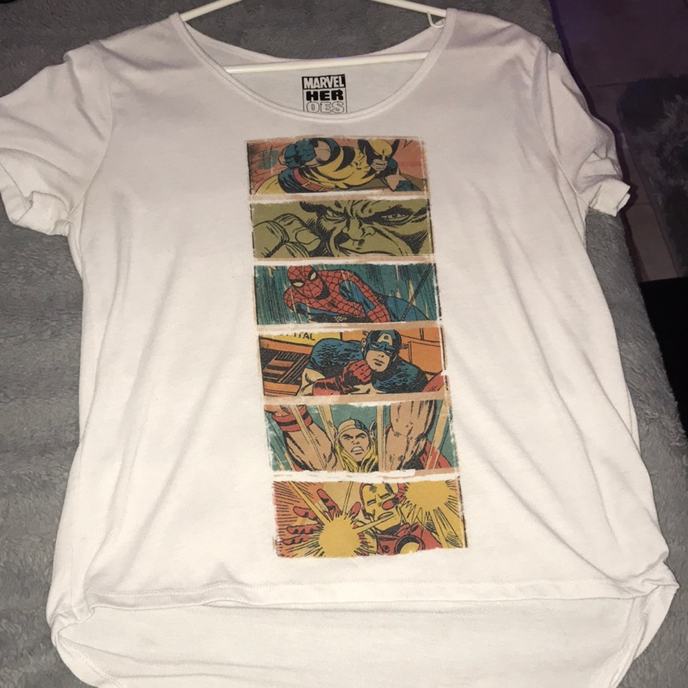 Cute Marvel t-shirt!! perfect condition!!